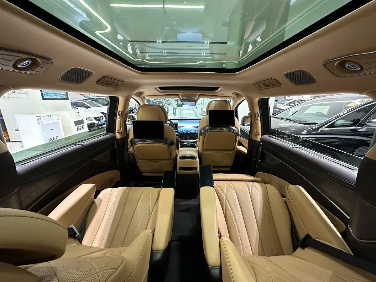 2025 Denza D9 1.5T 156HP L4 E-CVT PHEV 40KWH,autocango,china used car exporter,china ev exporter,chinese used car exporter,chinese used ev exporter