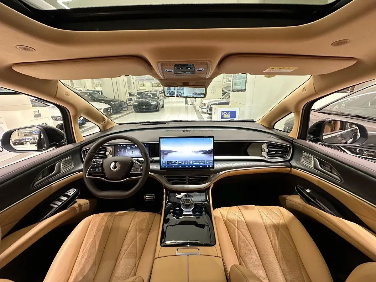 2025 Denza D9 1.5T 156HP L4 E-CVT PHEV 40KWH,autocango,china used car exporter,china ev exporter,chinese used car exporter,chinese used ev exporter