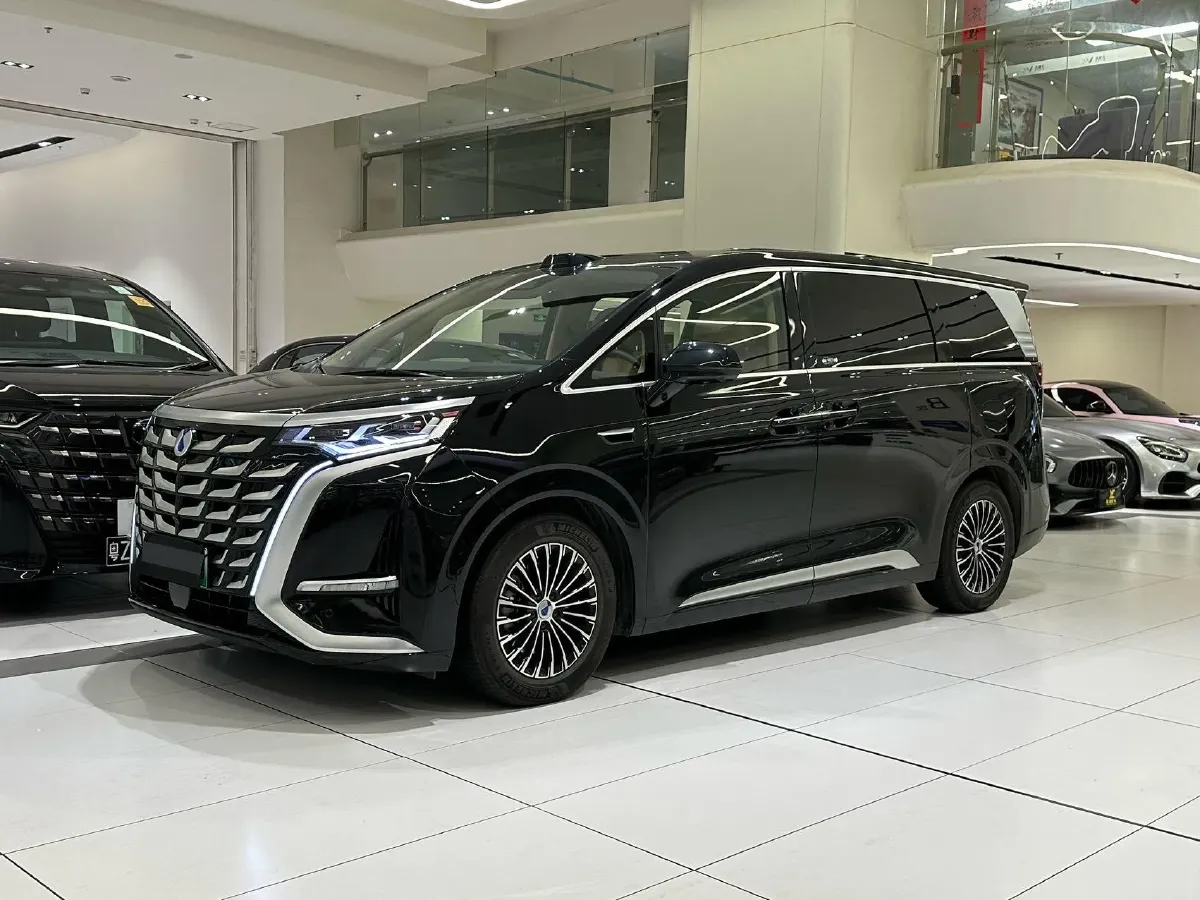 2025 Denza D9 1.5T 156HP L4 E-CVT PHEV 40KWH,autocango,china used car exporter,china ev exporter,chinese used car exporter,chinese used ev exporter