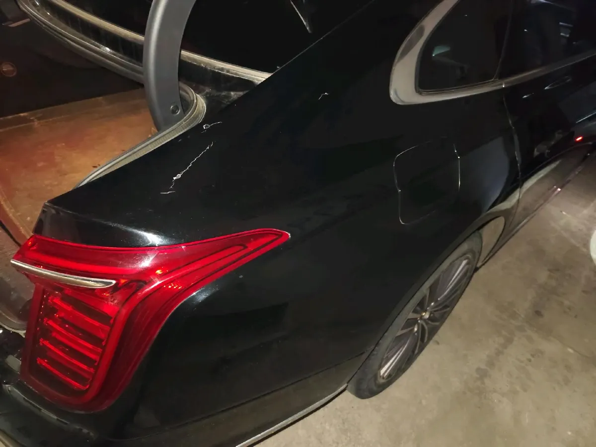 2020 HongQi H9 2.0T 252HP L4 7DCT,autocango,china used car exporter,china ev exporter,chinese used car exporter,chinese used ev exporter