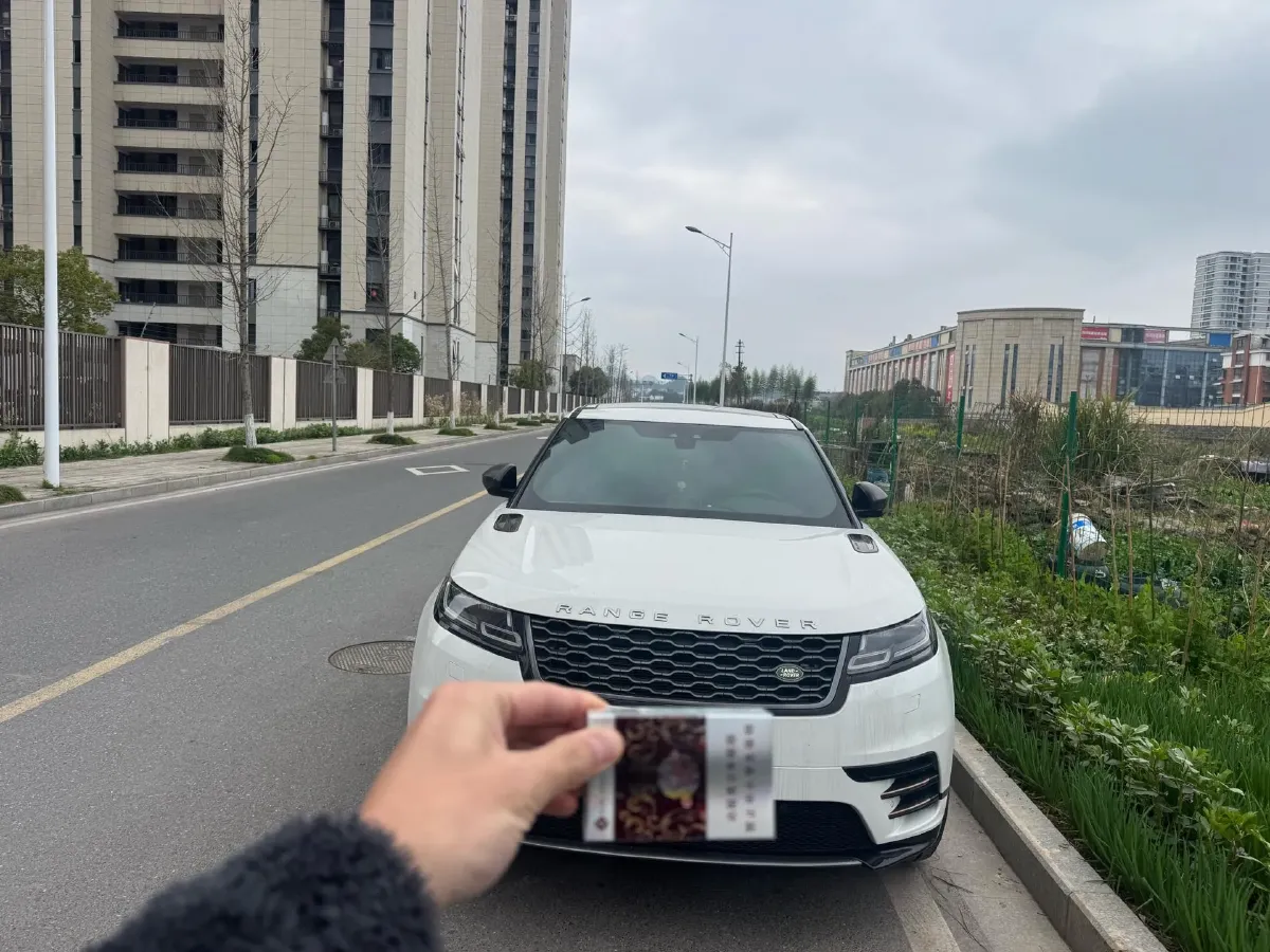 2019 Land Rover Range Rover Velar 2.0T 300HP L4 8AT,autocango,china used car exporter,china ev exporter,chinese used car exporter,chinese used ev exporter