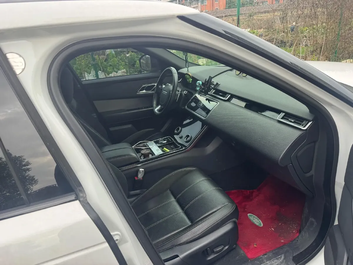 2019 Land Rover Range Rover Velar 2.0T 300HP L4 8AT,autocango,china used car exporter,china ev exporter,chinese used car exporter,chinese used ev exporter