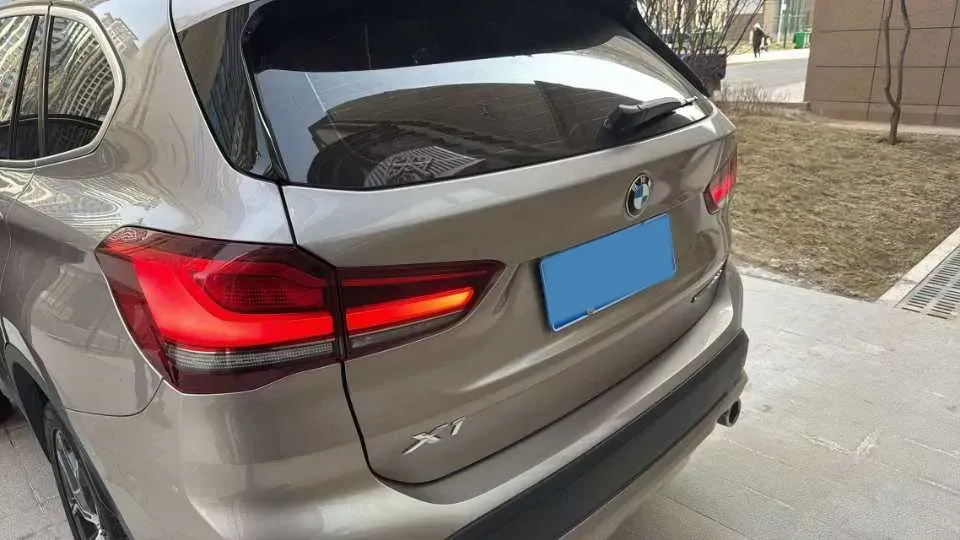 2020 BMW X1 1.5T 140HP L3 7DCT,autocango,china used car exporter,china ev exporter,chinese used car exporter,chinese used ev exporter