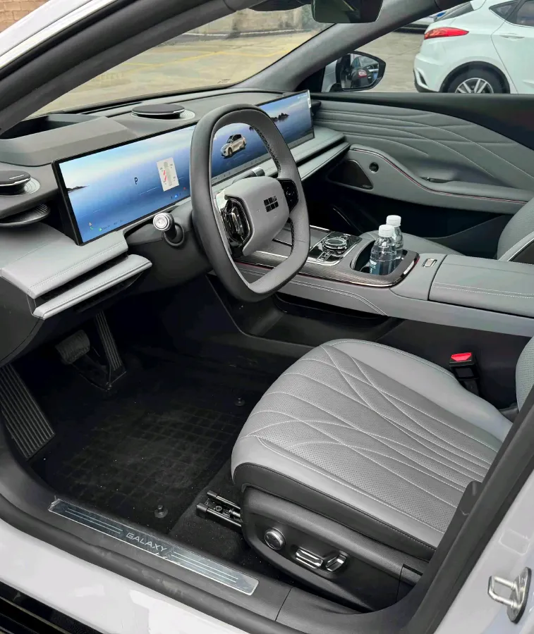 2025 MAXUS InterstellarX 2.5T 224HP L4 8AT,autocango,china used car exporter,china ev exporter,chinese used car exporter,chinese used ev exporter