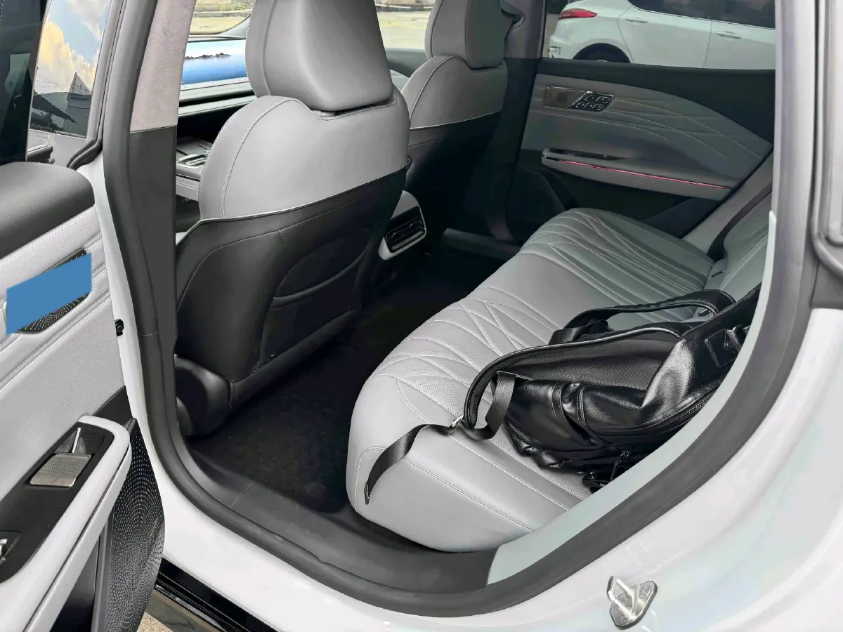 2025 MAXUS InterstellarX 2.5T 224HP L4 8AT,autocango,china used car exporter,china ev exporter,chinese used car exporter,chinese used ev exporter