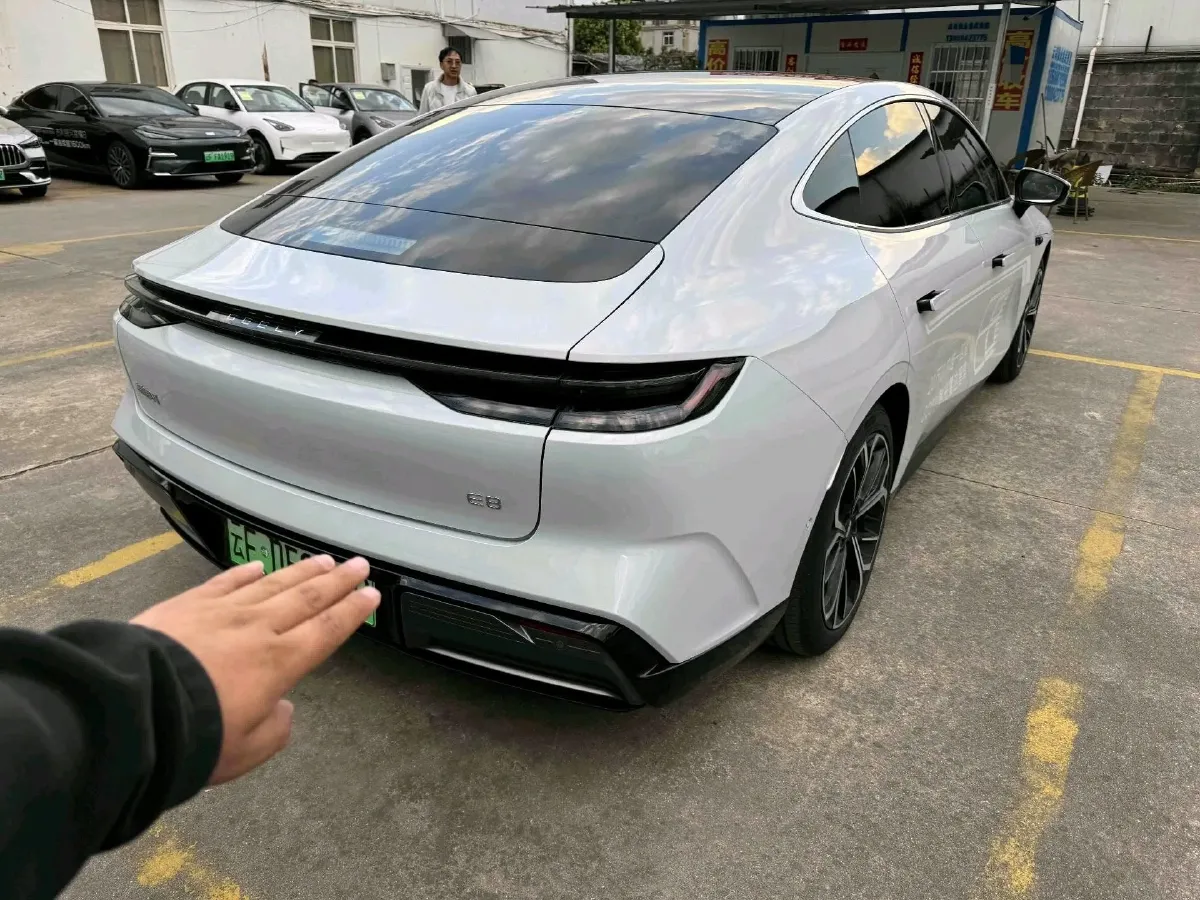 2025 MAXUS InterstellarX 2.5T 224HP L4 8AT,autocango,china used car exporter,china ev exporter,chinese used car exporter,chinese used ev exporter