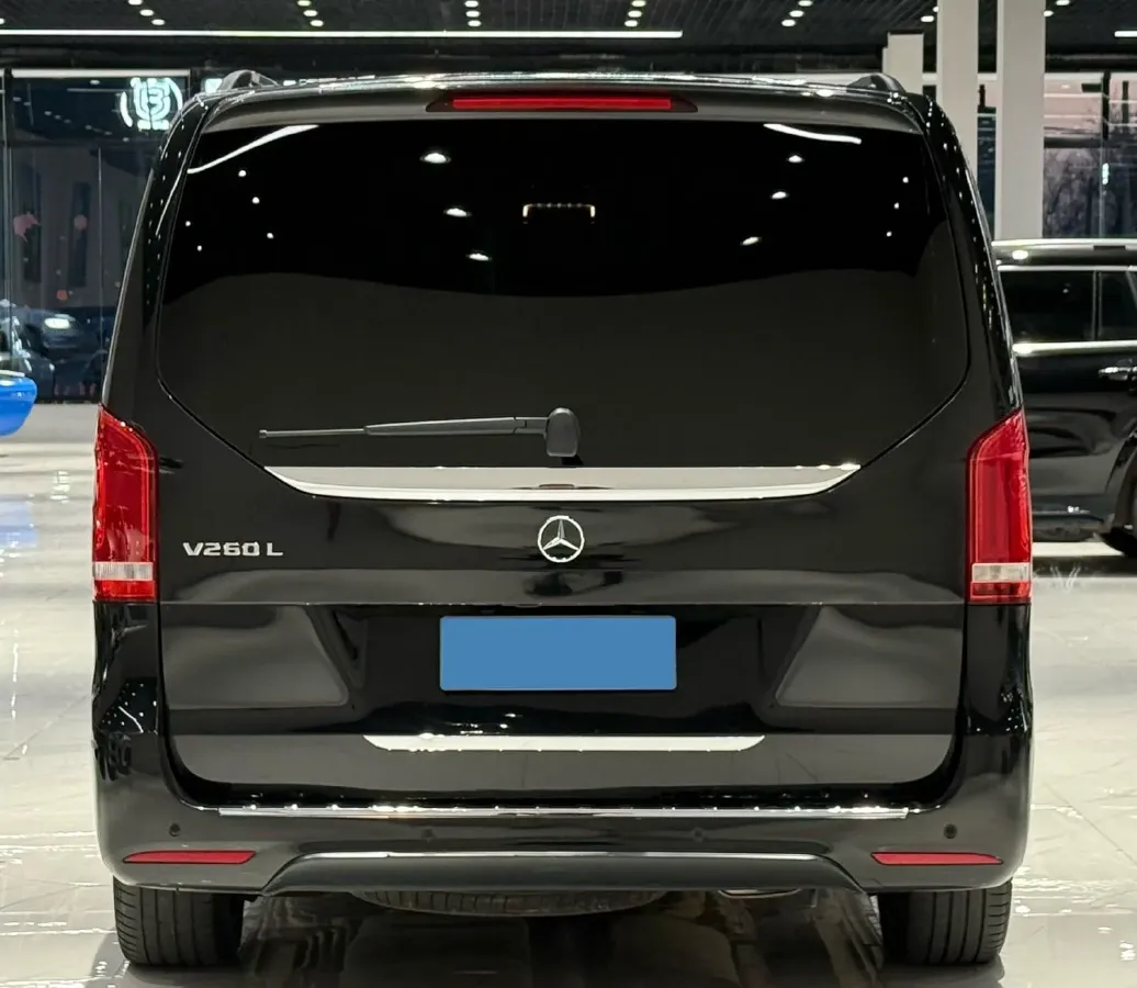 2022 Mercedes-Benz V Class 2.0T 211HP L4 9AT,autocango,china used car exporter,china ev exporter,chinese used car exporter,chinese used ev exporter