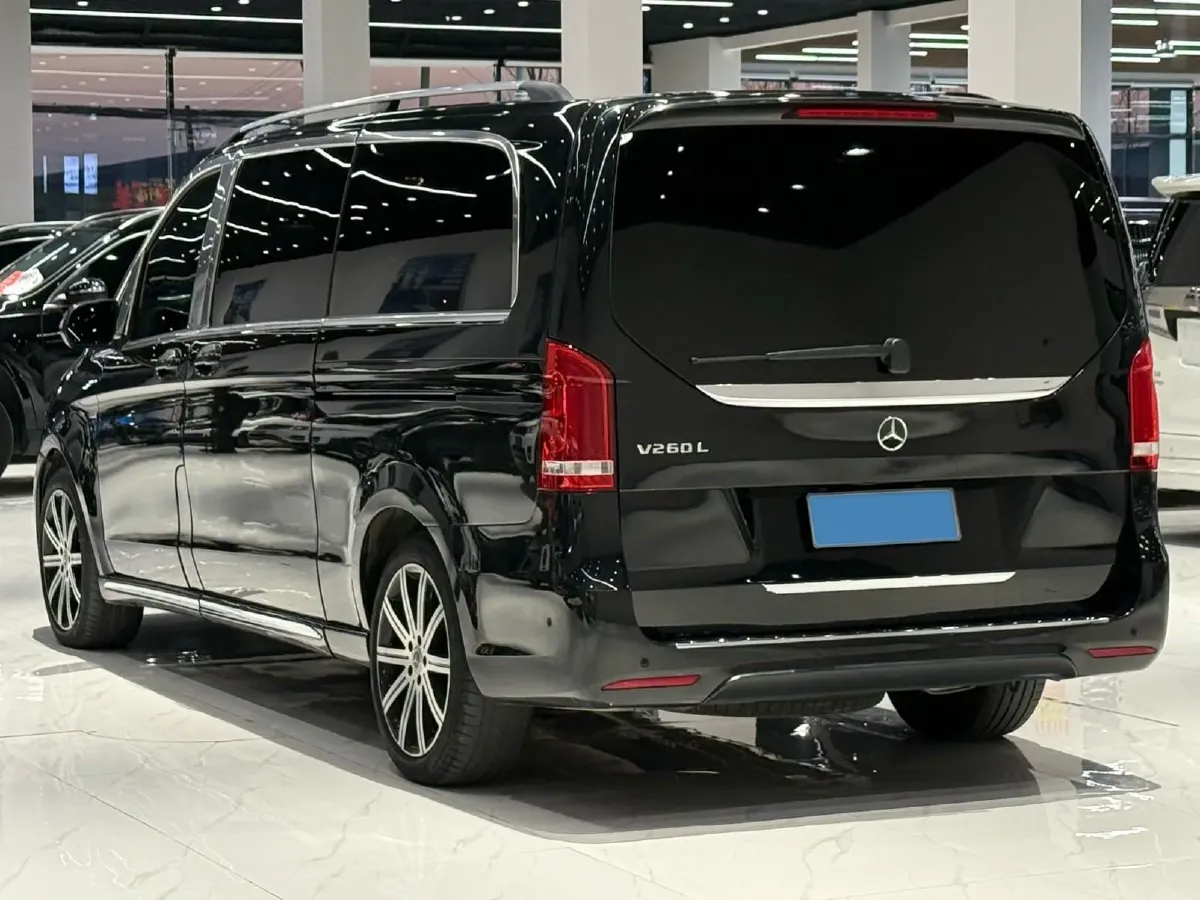 2022 Mercedes-Benz V Class 2.0T 211HP L4 9AT,autocango,china used car exporter,china ev exporter,chinese used car exporter,chinese used ev exporter
