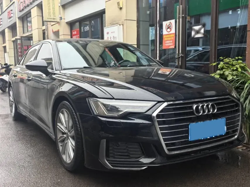 2020 Audi A6L 2.0T 224HP L4 7DCT,autocango,china used car exporter,china ev exporter,chinese used car exporter,chinese used ev exporter