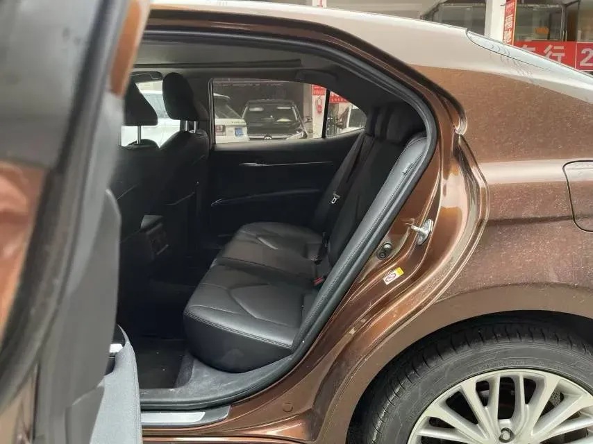 2018 Toyota Camry 2.5L 209HP L4 8AT,autocango,china used car exporter,china ev exporter,chinese used car exporter,chinese used ev exporter