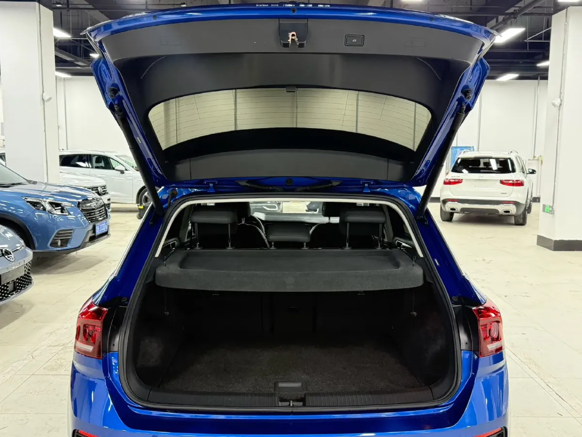 2021 Volkswagen T-Roc 1.4T 150HP L4 7DCT,autocango,china used car exporter,china ev exporter,chinese used car exporter,chinese used ev exporter