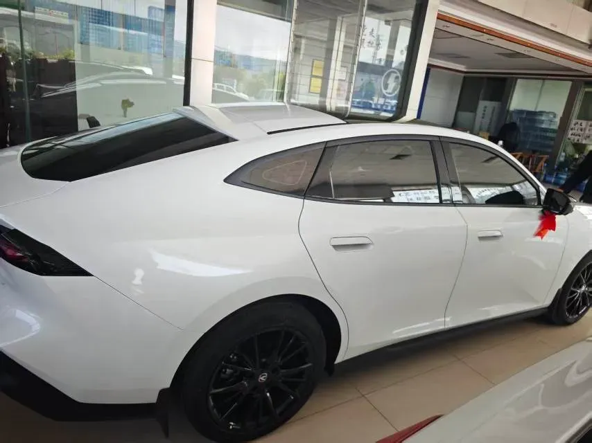 2025 ChangAn UNI-V 1.5T 192HP L4 7DCT,autocango,china used car exporter,china ev exporter,chinese used car exporter,chinese used ev exporter