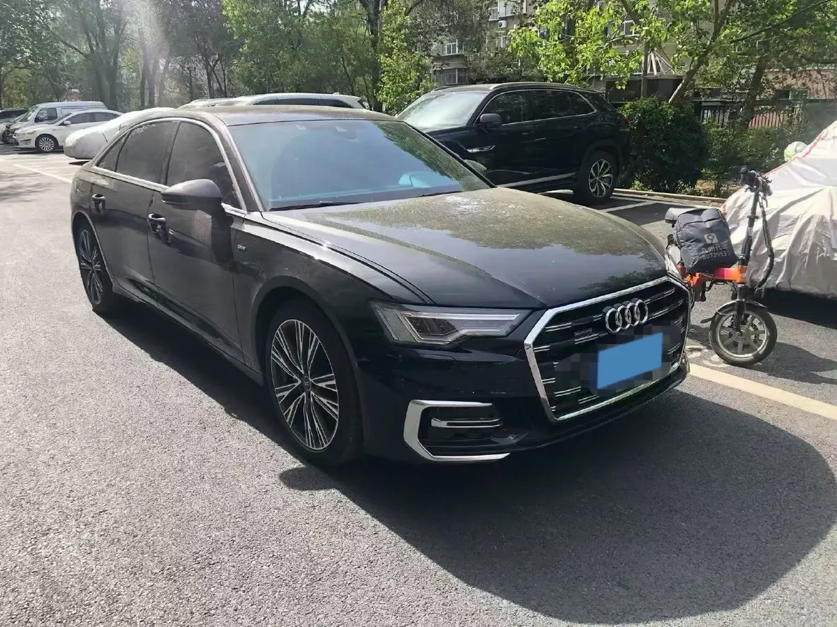 2025 Audi A6L 2.0T 245HP L4 7DCT,autocango,china used car exporter,china ev exporter,chinese used car exporter,chinese used ev exporter