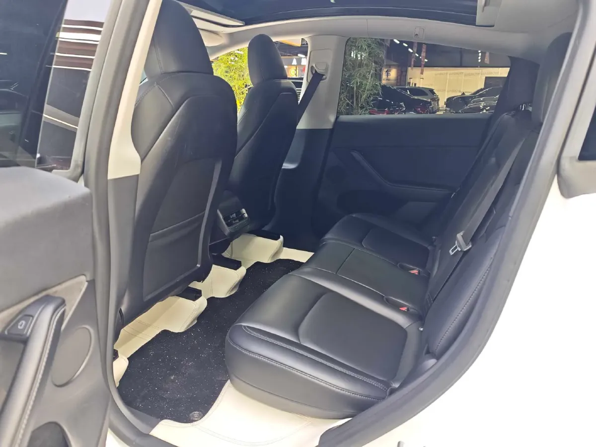 2022 Tesla Model Y BEV 60KWH,autocango,china used car exporter,china ev exporter,chinese used car exporter,chinese used ev exporter