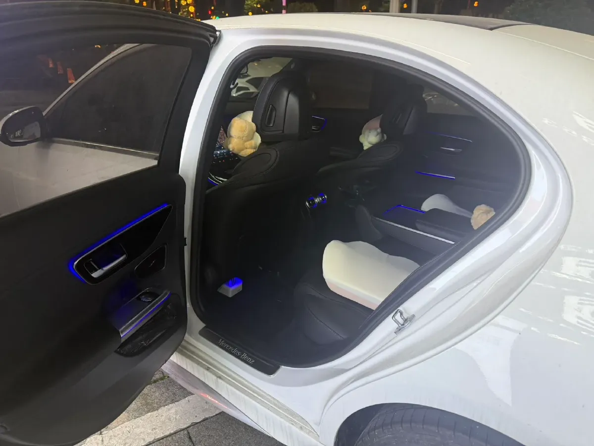 2024 Mercedes-Benz C Class 1.5T 204HP L4 9AT,autocango,china used car exporter,china ev exporter,chinese used car exporter,chinese used ev exporter