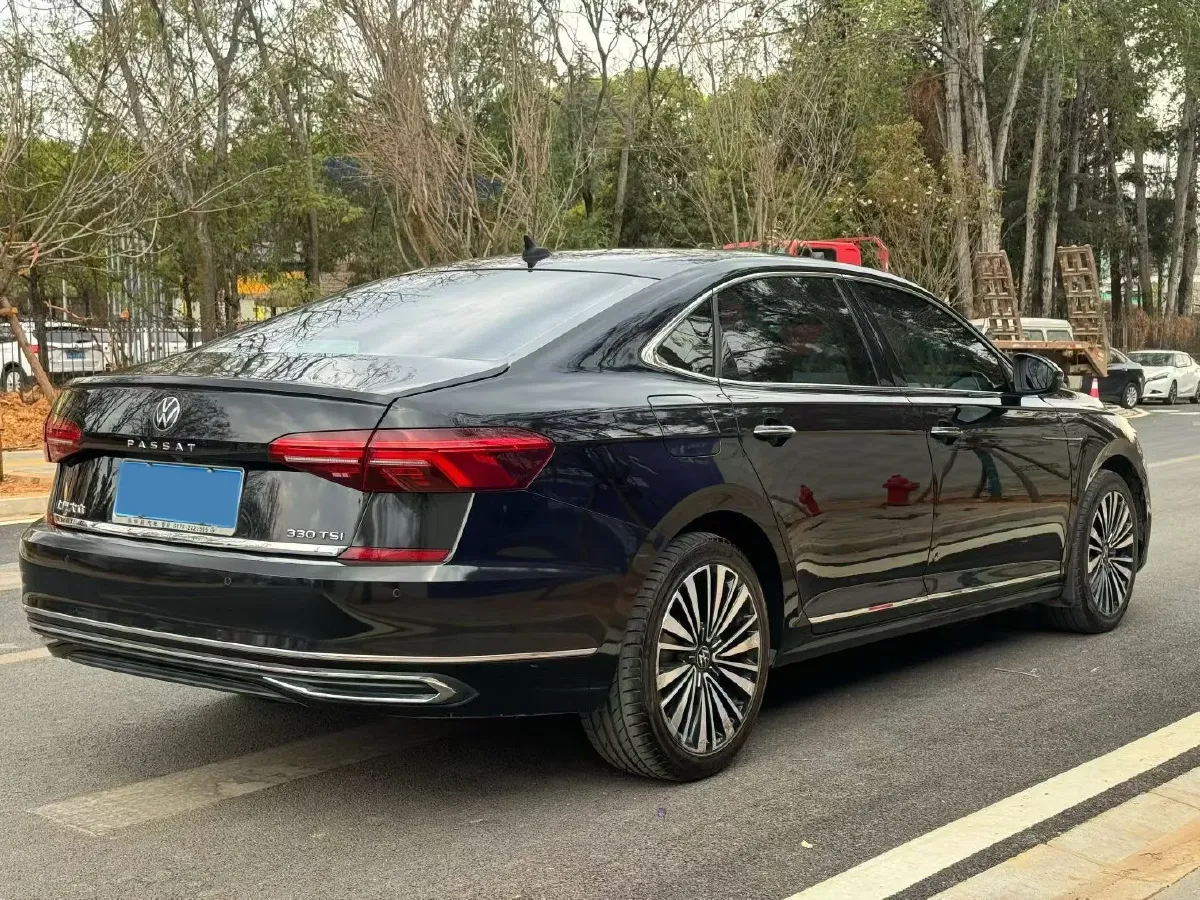 2021 Volkswagen Passat 2.0T 186HP L4 7DCT,autocango,china used car exporter,china ev exporter,chinese used car exporter,chinese used ev exporter