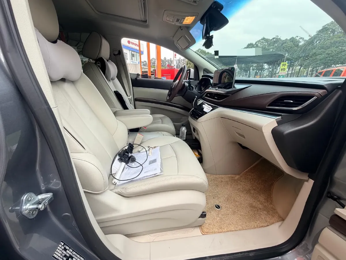 2021 Buick GL8 2.0T 237HP L4 9AT,autocango,china used car exporter,china ev exporter,chinese used car exporter,chinese used ev exporter