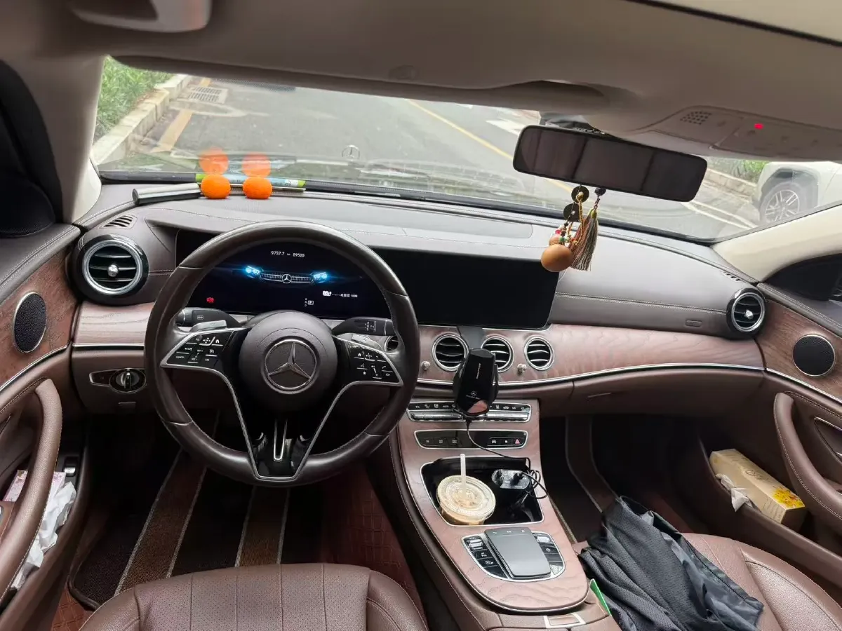 2023 Mercedes-Benz E Class 2.0T 211HP L4 9AT PHEV 25.4KWH,autocango,china used car exporter,china ev exporter,chinese used car exporter,chinese used ev exporter