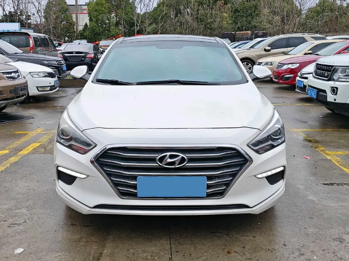 2017 Hyundai Mistra 1.6T 175HP L4 7DCT,autocango,china used car exporter,china ev exporter,chinese used car exporter,chinese used ev exporter