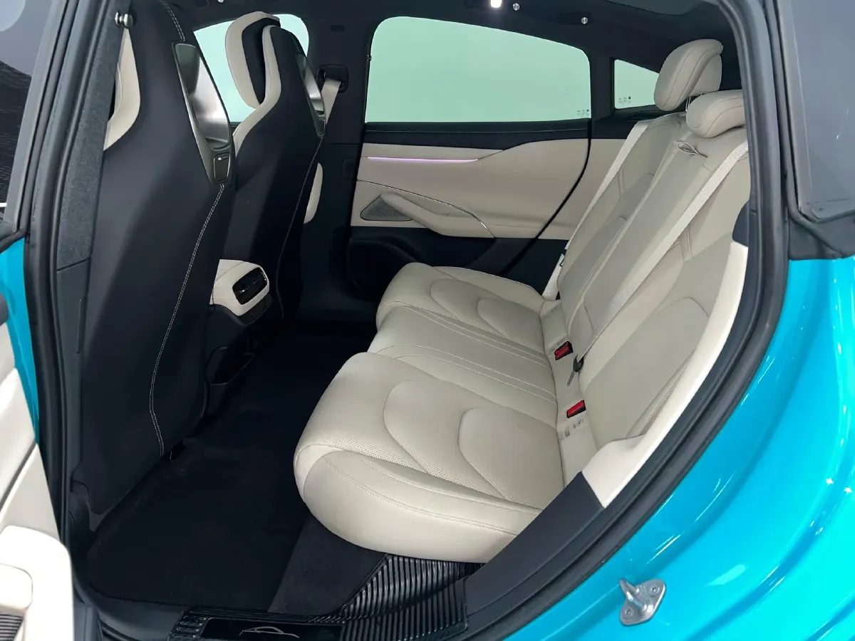 2024 MI SU7 BEV 73.6KWH,autocango,china used car exporter,china ev exporter,chinese used car exporter,chinese used ev exporter