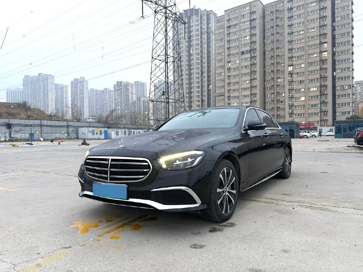 2023 Mercedes-Benz E Class 2.0T 211HP L4 9AT PHEV 25.4KWH,autocango,china used car exporter,china ev exporter,chinese used car exporter,chinese used ev exporter