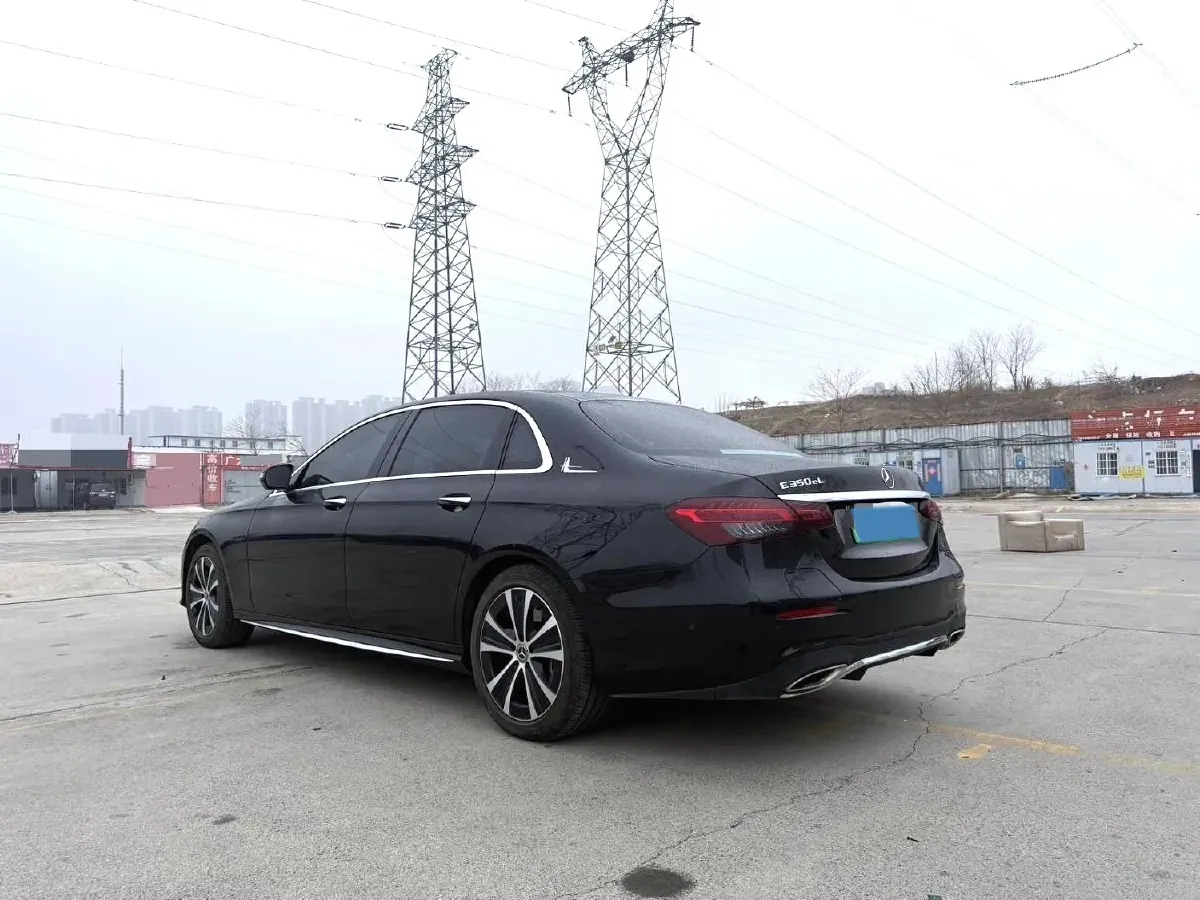 2023 Mercedes-Benz E Class 2.0T 211HP L4 9AT PHEV 25.4KWH,autocango,china used car exporter,china ev exporter,chinese used car exporter,chinese used ev exporter