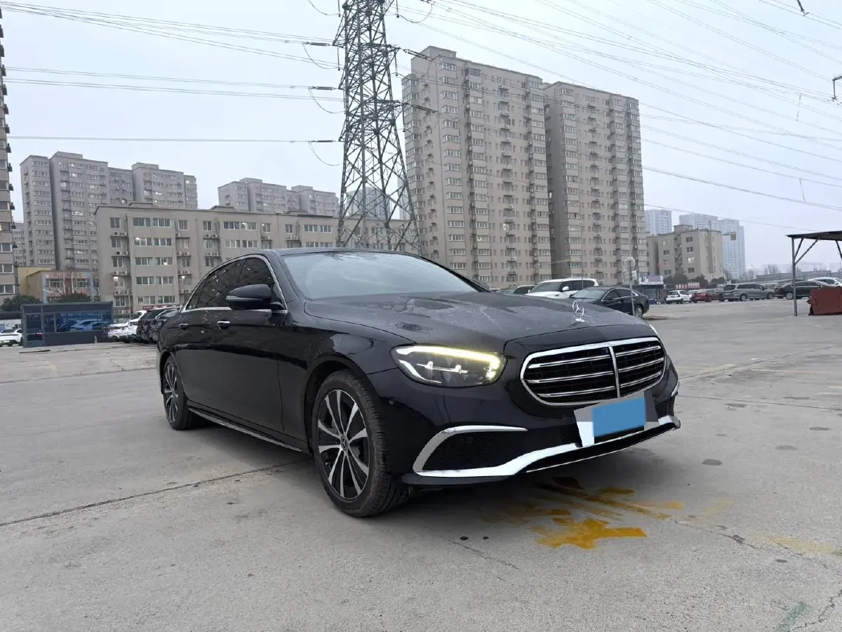 2023 Mercedes-Benz E Class 2.0T 211HP L4 9AT PHEV 25.4KWH,autocango,china used car exporter,china ev exporter,chinese used car exporter,chinese used ev exporter