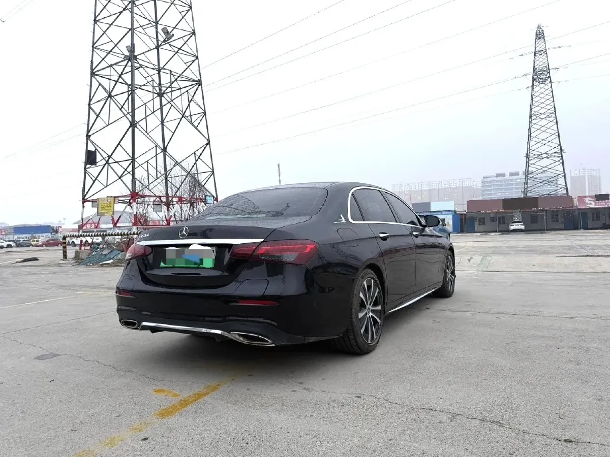 2023 Mercedes-Benz E Class 2.0T 211HP L4 9AT PHEV 25.4KWH,autocango,china used car exporter,china ev exporter,chinese used car exporter,chinese used ev exporter