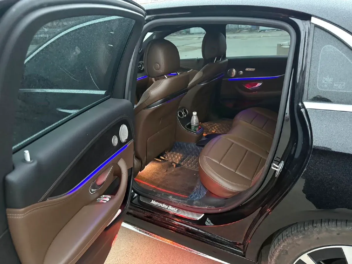 2023 Mercedes-Benz E Class 2.0T 211HP L4 9AT PHEV 25.4KWH,autocango,china used car exporter,china ev exporter,chinese used car exporter,chinese used ev exporter