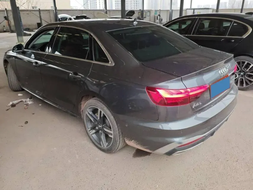 2020 Audi A4L 2.0T 190HP L4 7DCT,autocango,china used car exporter,china ev exporter,chinese used car exporter,chinese used ev exporter