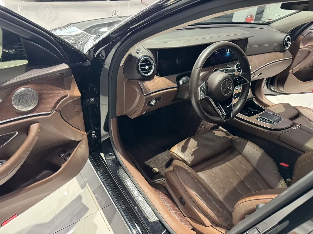 2022 Mercedes-Benz E Class 2.0T 211HP L4 9AT PHEV 25.4KWH,autocango,china used car exporter,china ev exporter,chinese used car exporter,chinese used ev exporter
