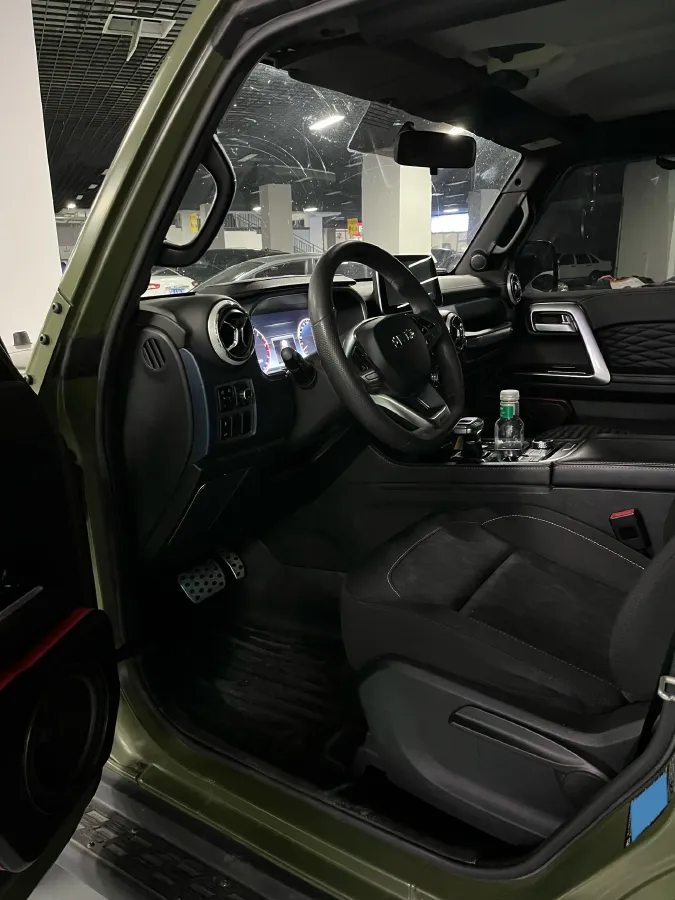 2021 Beijing BJ40 2.0T 163HP L4 8AT,autocango,china used car exporter,china ev exporter,chinese used car exporter,chinese used ev exporter