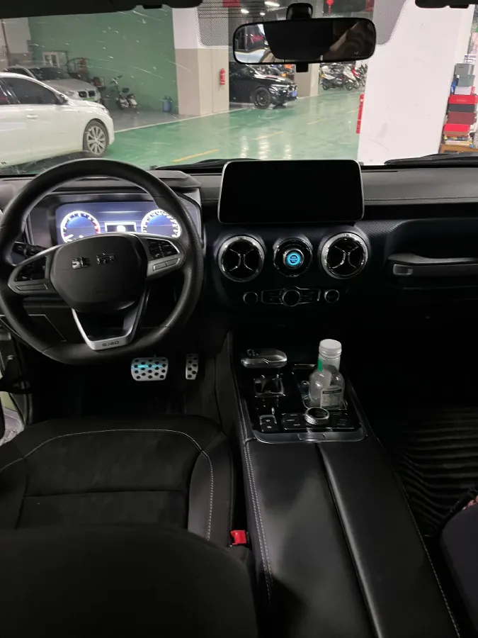 2021 Beijing BJ40 2.0T 163HP L4 8AT,autocango,china used car exporter,china ev exporter,chinese used car exporter,chinese used ev exporter