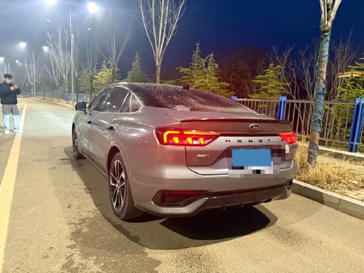 2022 Ford Mondeo 2.0T 238HP L4 8AT,autocango,china used car exporter,china ev exporter,chinese used car exporter,chinese used ev exporter