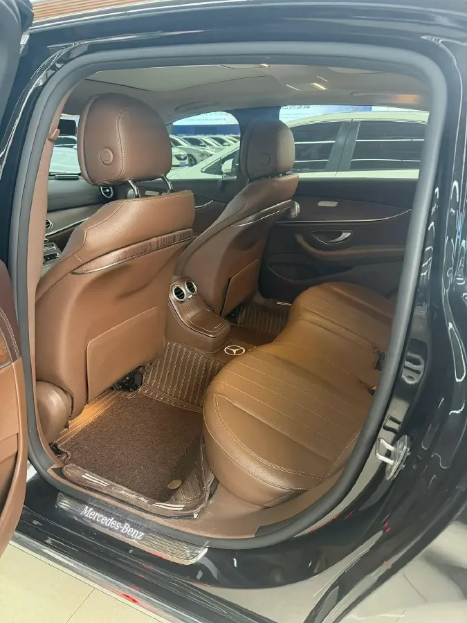 2021 Mercedes-Benz E Class 2.0T 258HP L4 9AT,autocango,china used car exporter,china ev exporter,chinese used car exporter,chinese used ev exporter