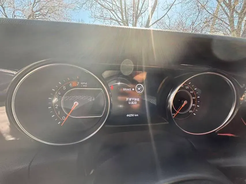 2022 Mercedes-Benz E Class 2.0T 258HP L4 9AT,autocango,china used car exporter,china ev exporter,chinese used car exporter,chinese used ev exporter