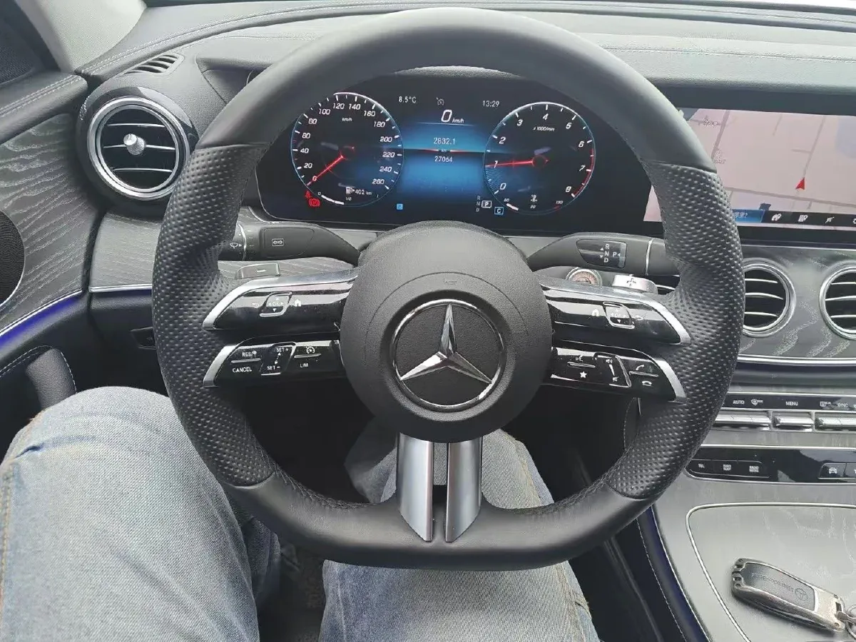 2022 Mercedes-Benz GLC Class 2.0T 258HP L4 9AT,autocango,china used car exporter,china ev exporter,chinese used car exporter,chinese used ev exporter