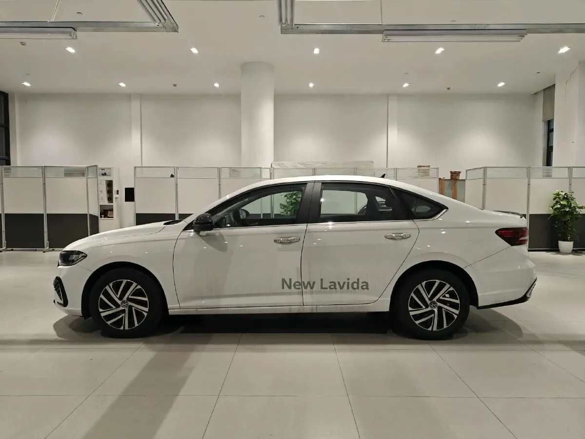 2024 Volkswagen Lavida 1.5T 160HP L4 7DCT,autocango,china used car exporter,china ev exporter,chinese used car exporter,chinese used ev exporter