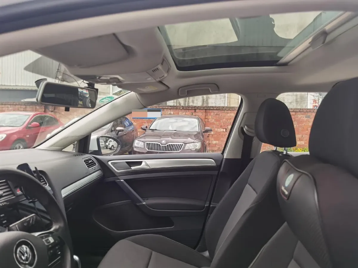 2019 Volkswagen Golf 1.2T 116HP L4 7DCT,autocango,china used car exporter,china ev exporter,chinese used car exporter,chinese used ev exporter