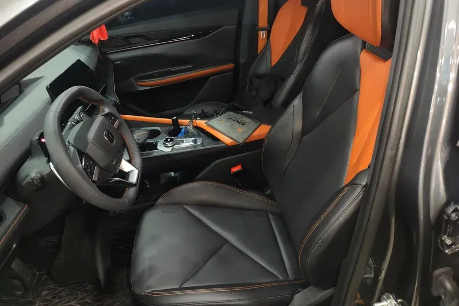 2022 ChangAn UNI-V 1.5T 188HP L4 7DCT,autocango,china used car exporter,china ev exporter,chinese used car exporter,chinese used ev exporter