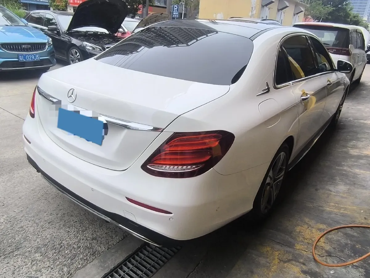 2020 Mercedes-Benz E Class 1.5T 184HP L4 9AT,autocango,china used car exporter,china ev exporter,chinese used car exporter,chinese used ev exporter