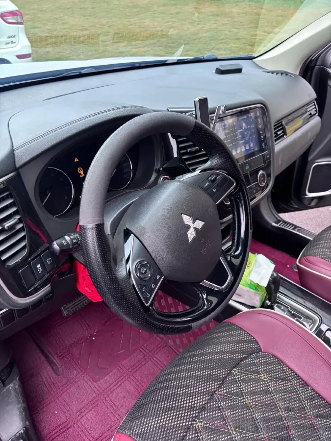 2019 Mitsubishi Outlander 2.4L 192HP L4 CVT,autocango,china used car exporter,china ev exporter,chinese used car exporter,chinese used ev exporter