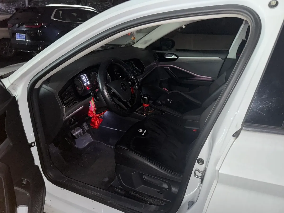 2019 Jeep Renegade 1.3T 173HP L4 7DCT,autocango,china used car exporter,china ev exporter,chinese used car exporter,chinese used ev exporter