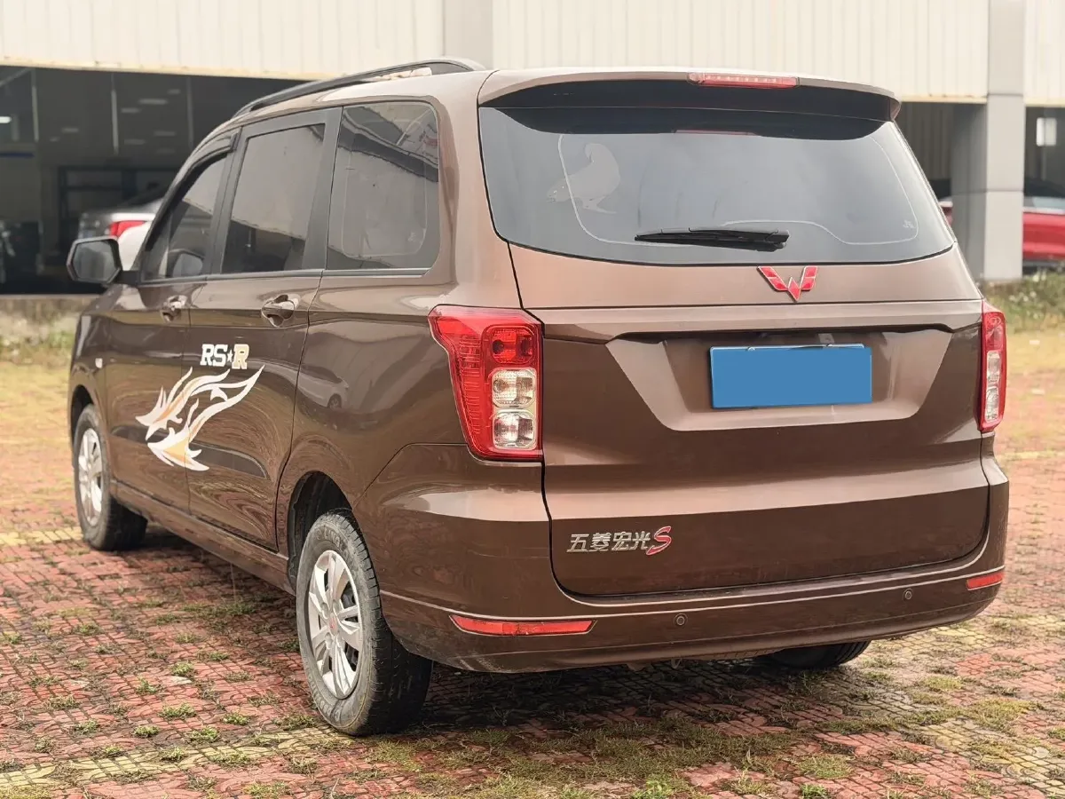 2021 WuLing HongGuang 1.5L 99HP L4 6MT,autocango,china used car exporter,china ev exporter,chinese used car exporter,chinese used ev exporter