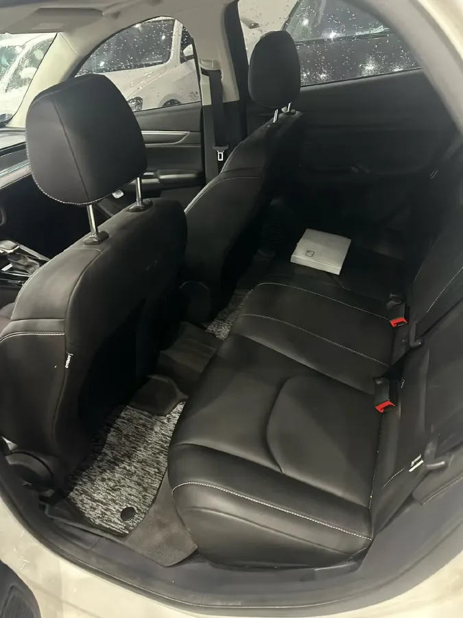 2021 Ford Escort 1.5L 122HP L3 6AT,autocango,china used car exporter,china ev exporter,chinese used car exporter,chinese used ev exporter