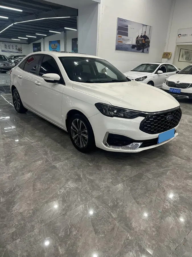 2021 Ford Escort 1.5L 122HP L3 6AT,autocango,china used car exporter,china ev exporter,chinese used car exporter,chinese used ev exporter