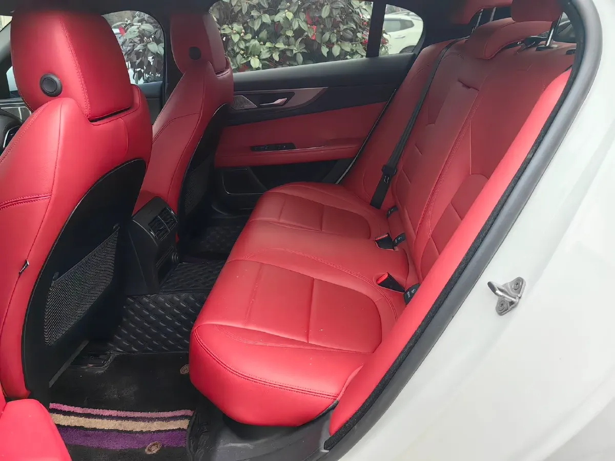 2020 Jaguar XEL 2.0T 200HP L4 8AT,autocango,china used car exporter,china ev exporter,chinese used car exporter,chinese used ev exporter