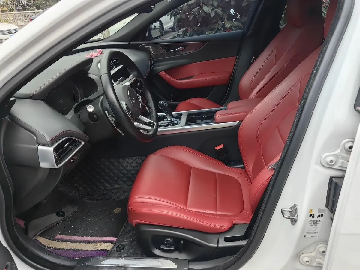 2020 Jaguar XEL 2.0T 200HP L4 8AT,autocango,china used car exporter,china ev exporter,chinese used car exporter,chinese used ev exporter