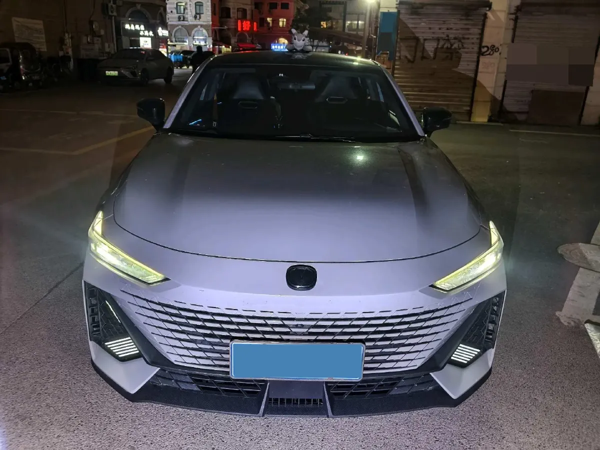 2023 ChangAn UNI-V 1.5T 188HP L4 7DCT,autocango,china used car exporter,china ev exporter,chinese used car exporter,chinese used ev exporter