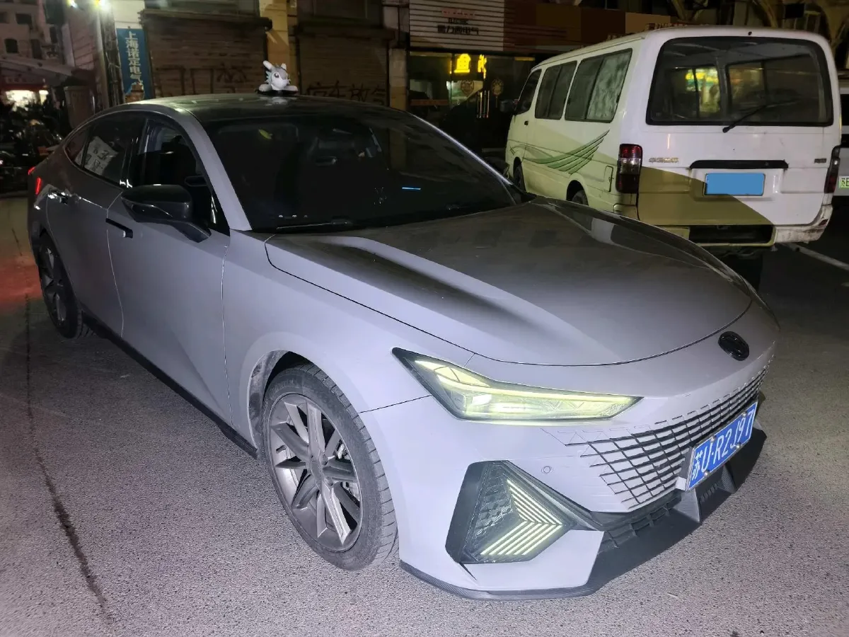 2023 ChangAn UNI-V 1.5T 188HP L4 7DCT,autocango,china used car exporter,china ev exporter,chinese used car exporter,chinese used ev exporter
